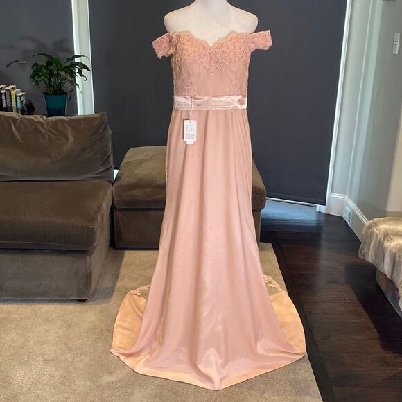 Women’s Full Length Off the Shoulder Party Formal Dress Small Train Size 10 NWT - Picture 1 of 13